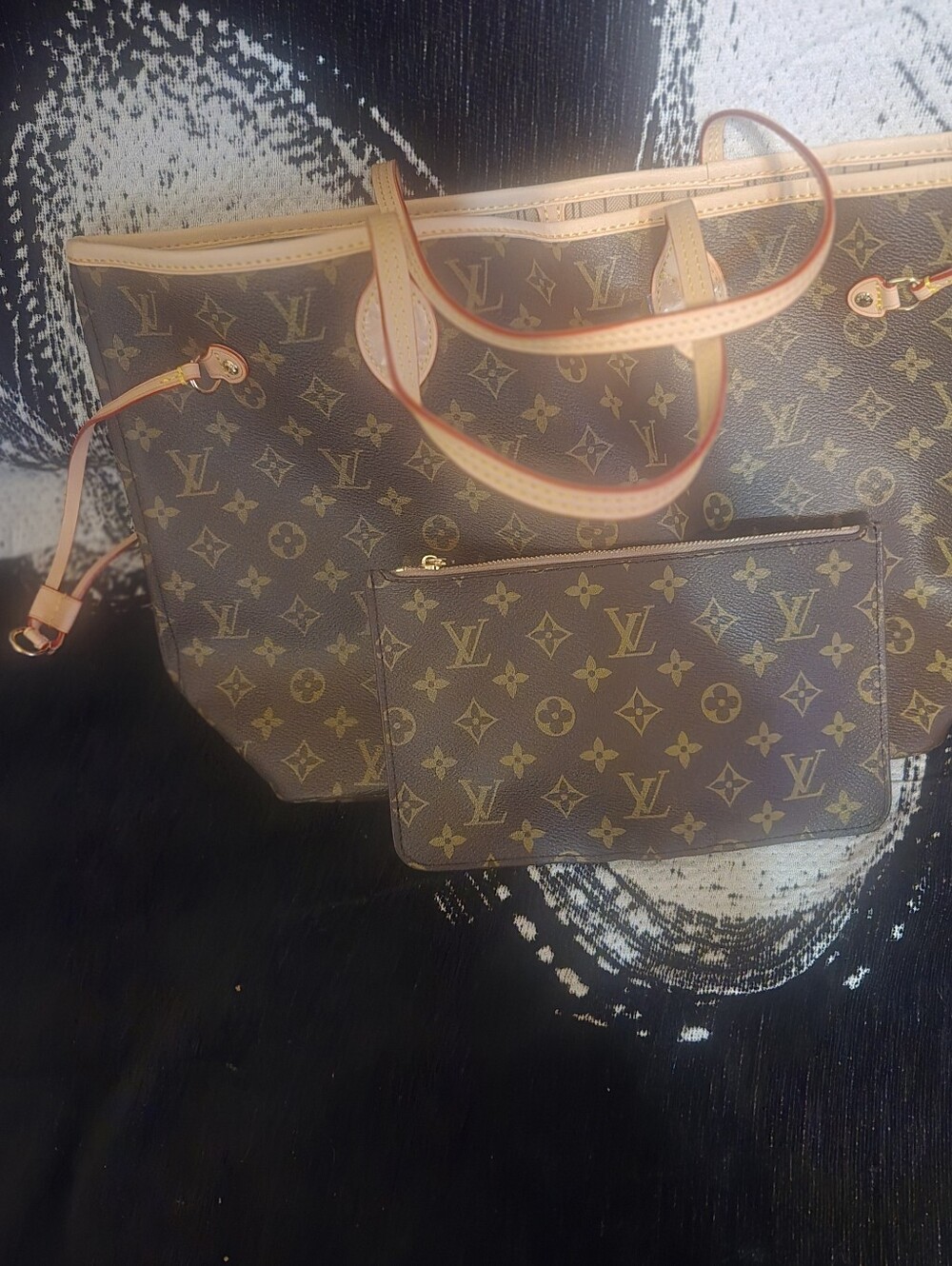 Designer Tote Source Unknowj - Picture 2 of 10